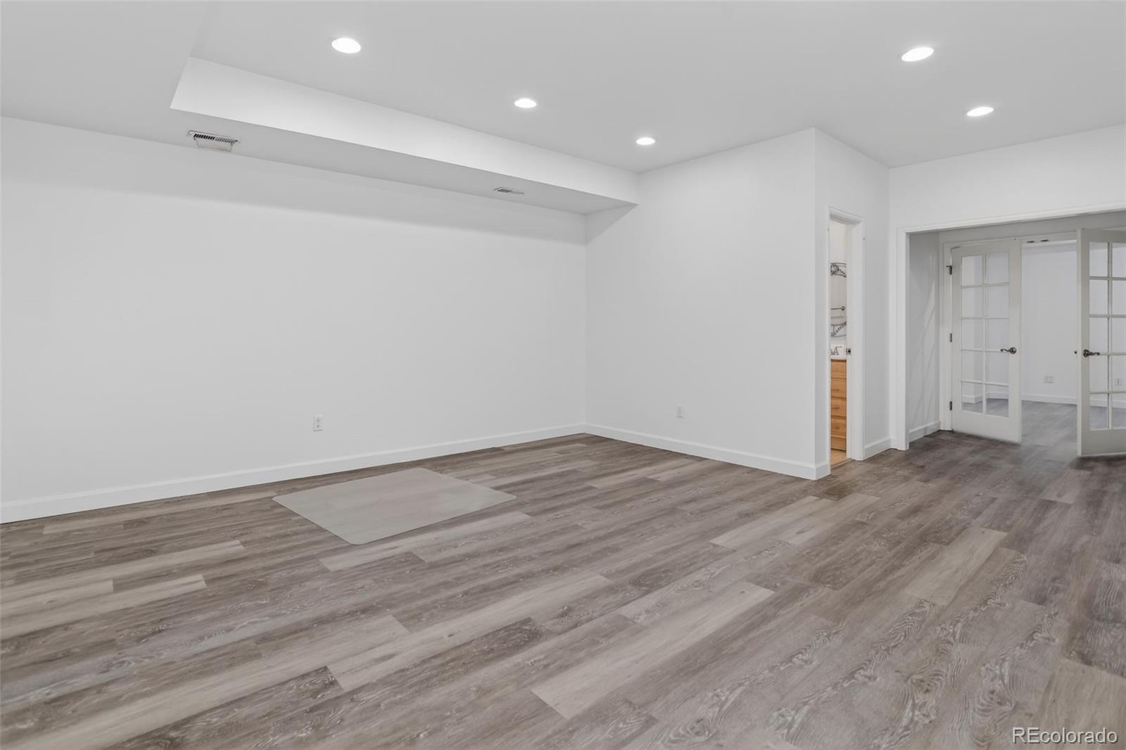MLS Image #32 for 7777 e 1st place,denver, Colorado