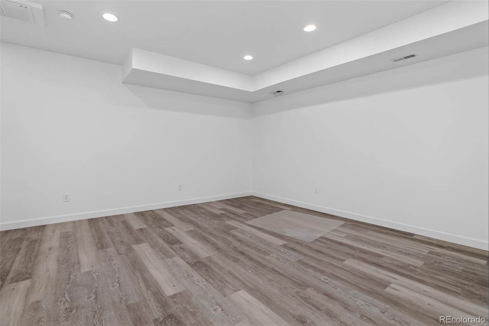 MLS Image #35 for 7777 e 1st place,denver, Colorado