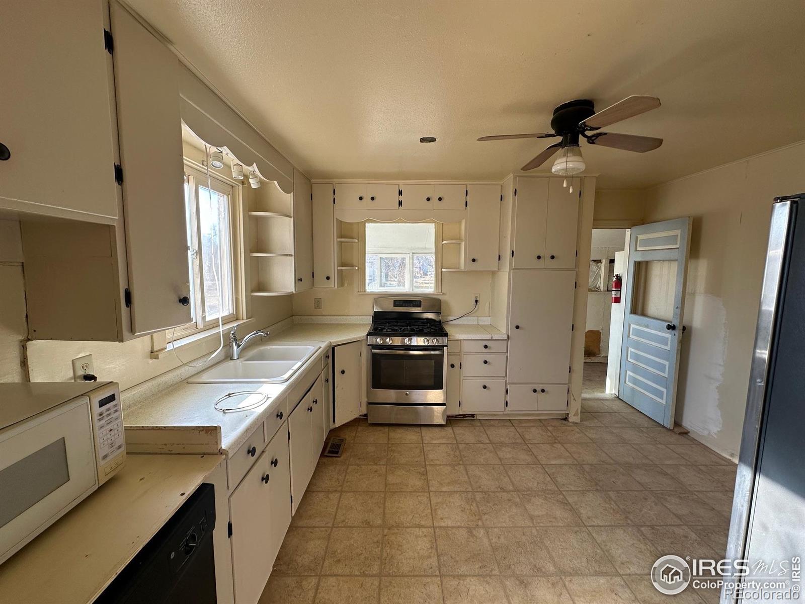 MLS Image #9 for 549  date avenue,akron, Colorado