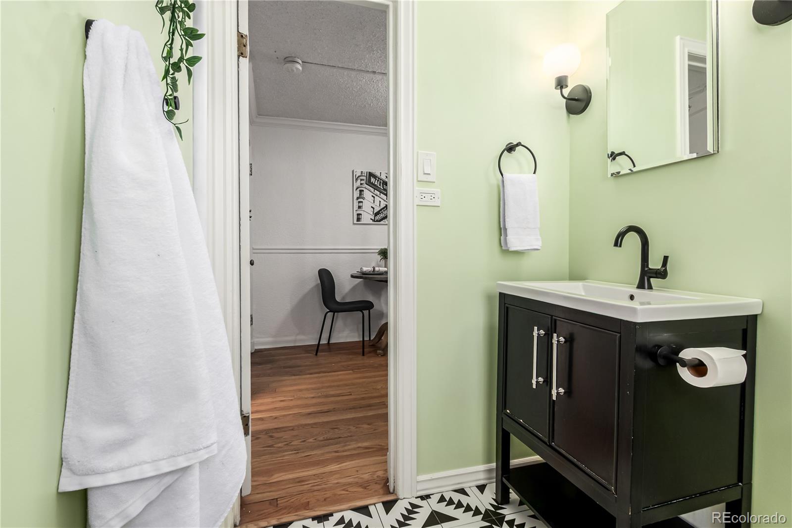 MLS Image #21 for 1024 e 14th avenue 11,denver, Colorado