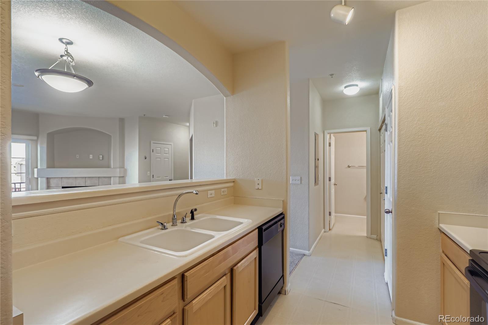 MLS Image #5 for 5255  memphis street,denver, Colorado