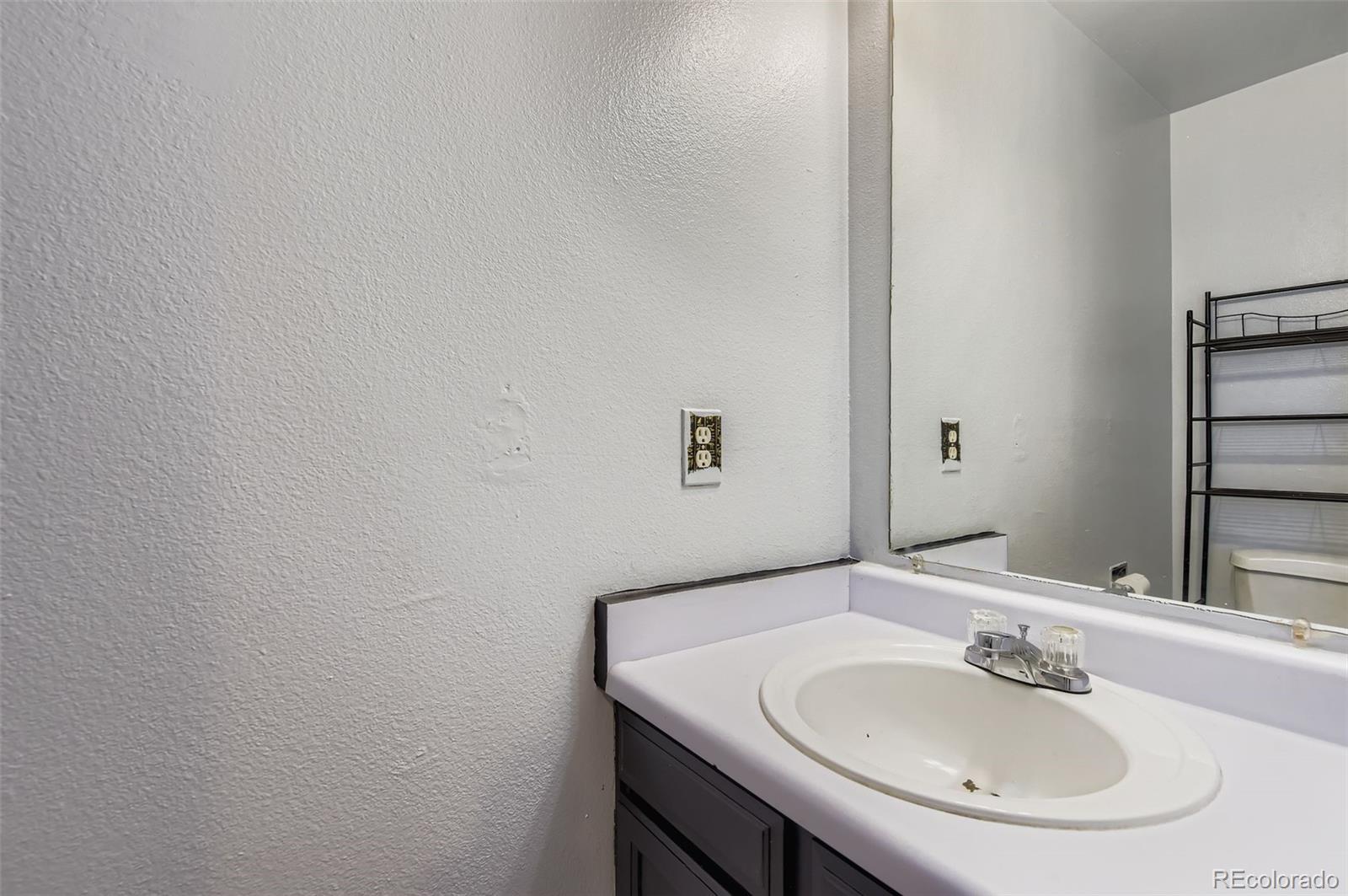 MLS Image #10 for 2244 s jasper way b,aurora, Colorado