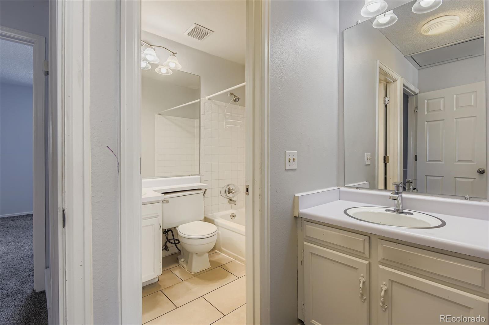 MLS Image #14 for 2244 s jasper way b,aurora, Colorado