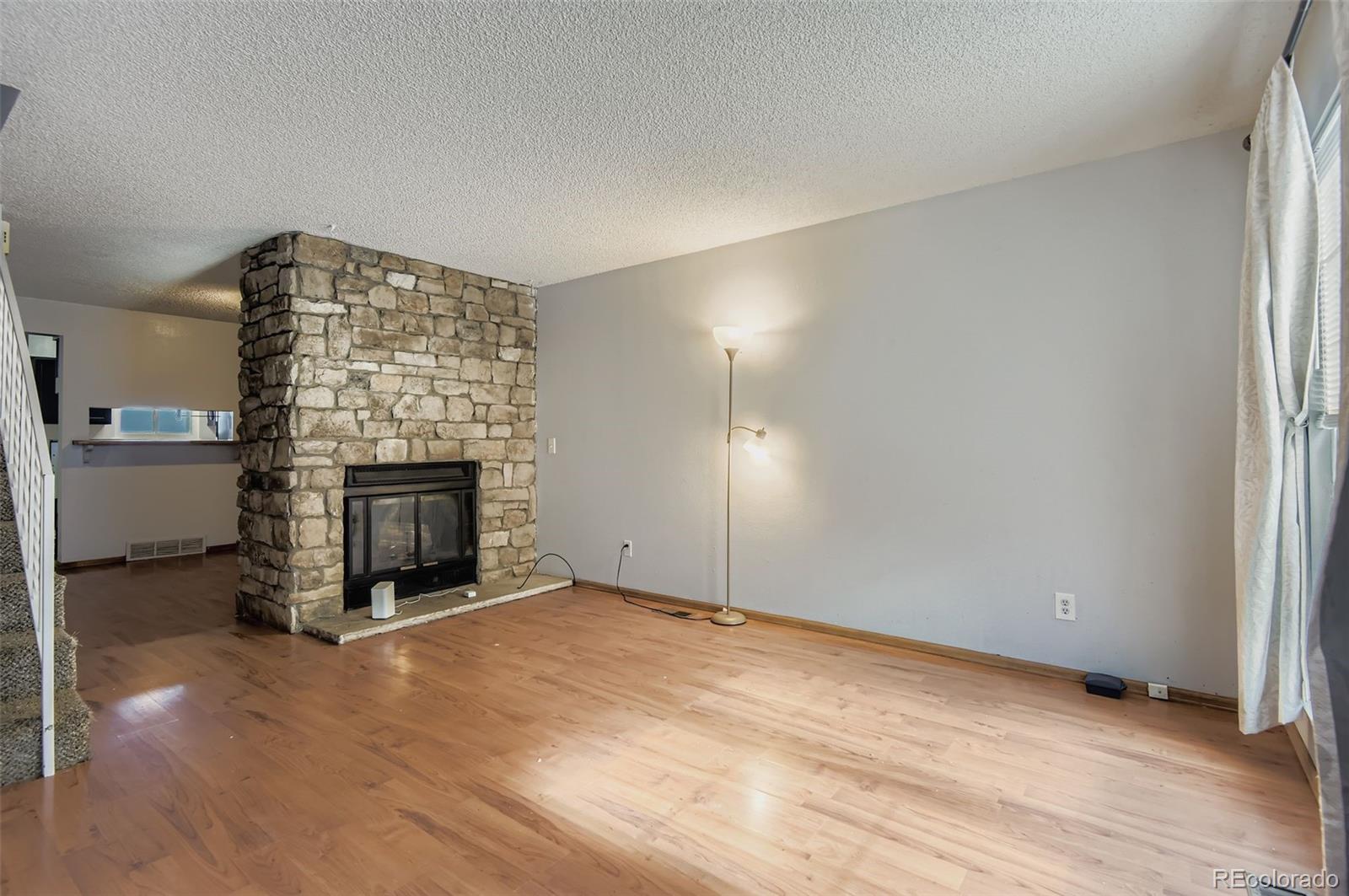 MLS Image #2 for 2244 s jasper way b,aurora, Colorado