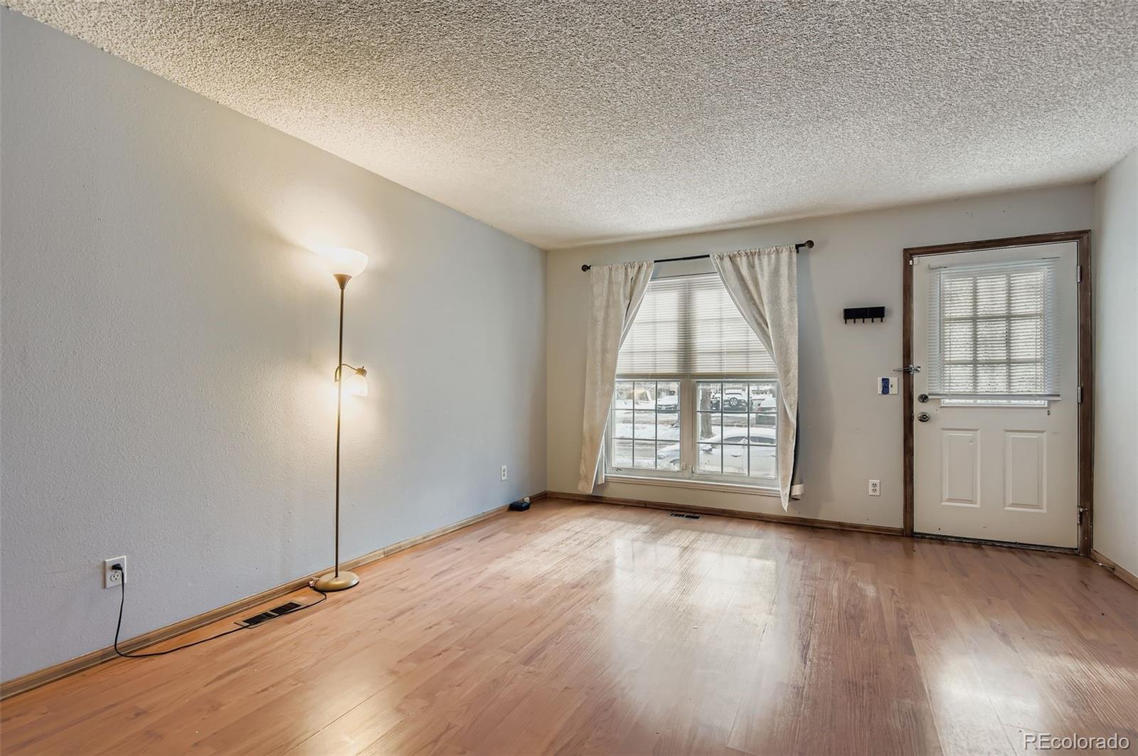 MLS Image #4 for 2244 s jasper way b,aurora, Colorado