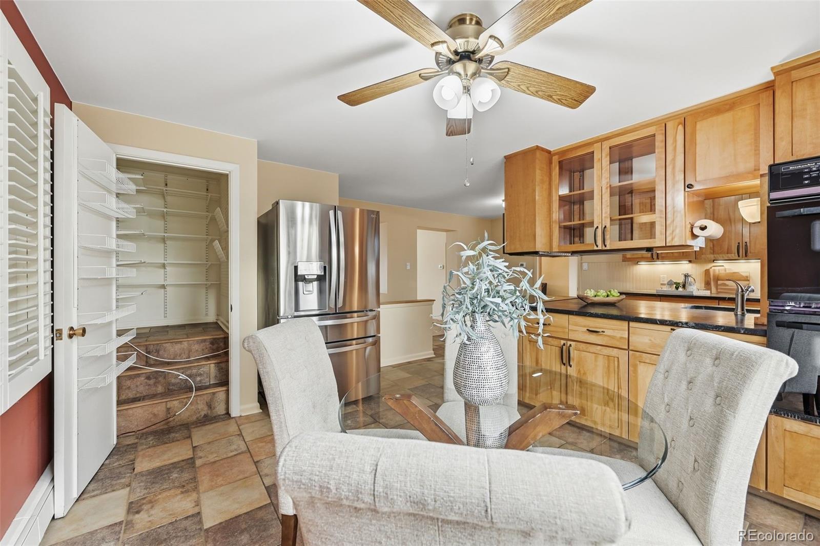 MLS Image #12 for 2002 w ridge road,littleton, Colorado