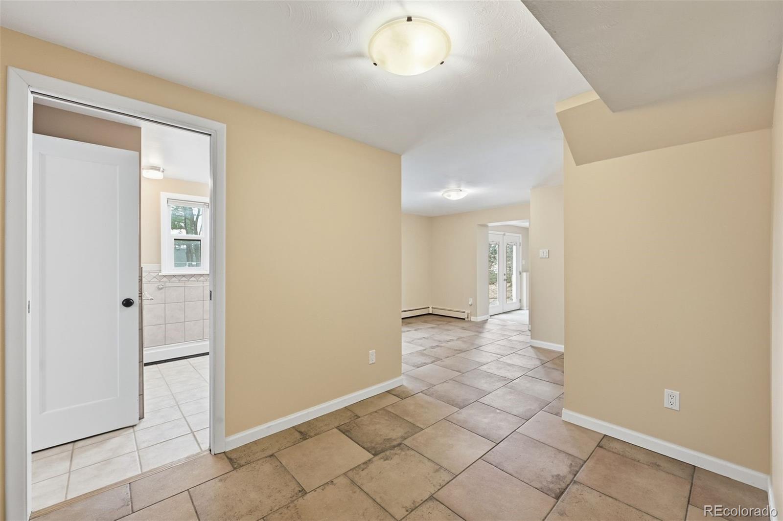 MLS Image #23 for 2002 w ridge road,littleton, Colorado