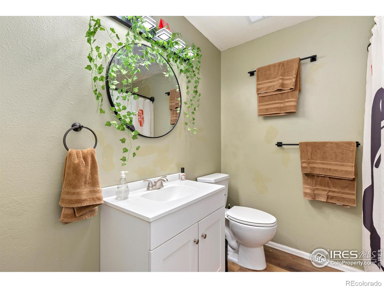 MLS Image #11 for 1551  vivian street,longmont, Colorado