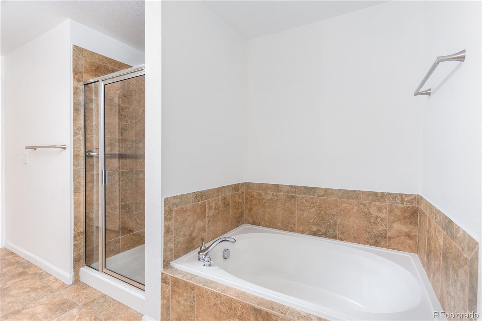 MLS Image #11 for 14189  sun blaze loop,broomfield, Colorado