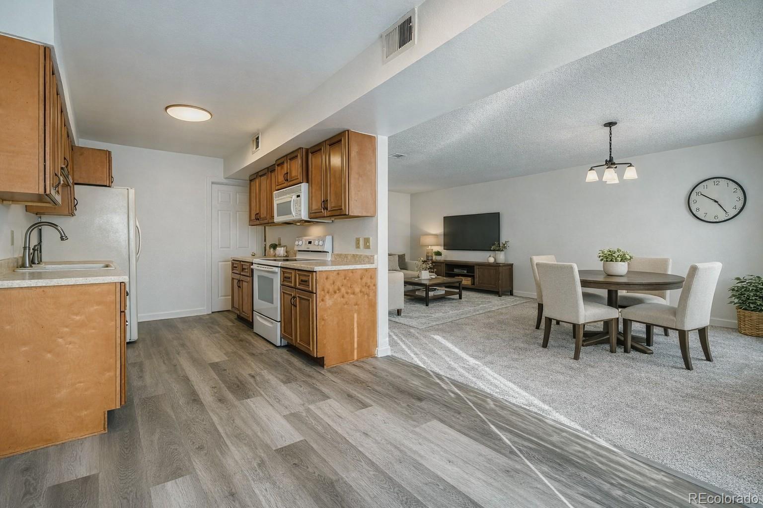 MLS Image #5 for 9864  orangewood drive,thornton, Colorado