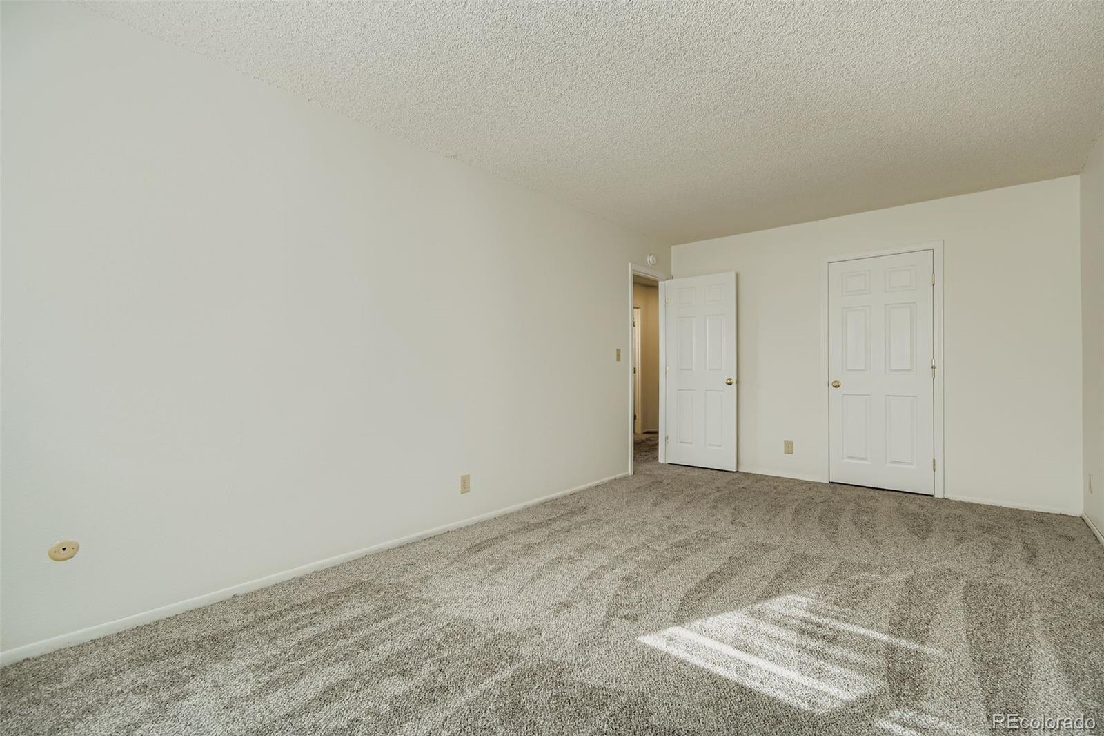 MLS Image #9 for 9864  orangewood drive,thornton, Colorado