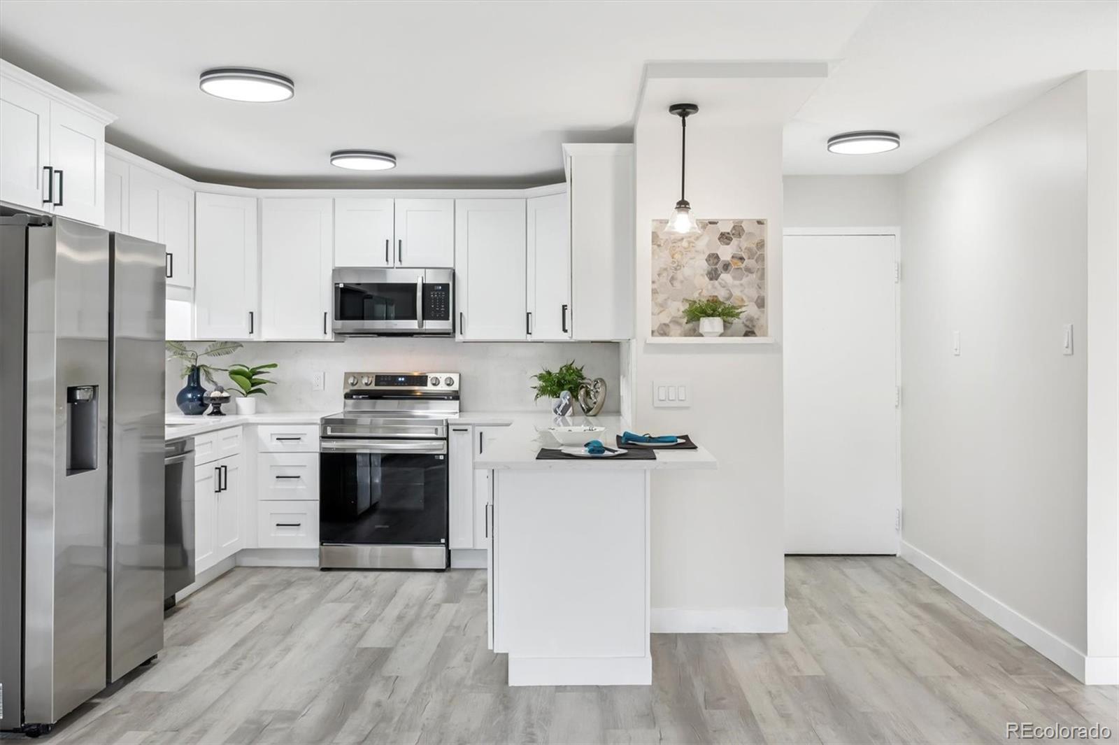 MLS Image #4 for 9625 e center avenue 10c,denver, Colorado