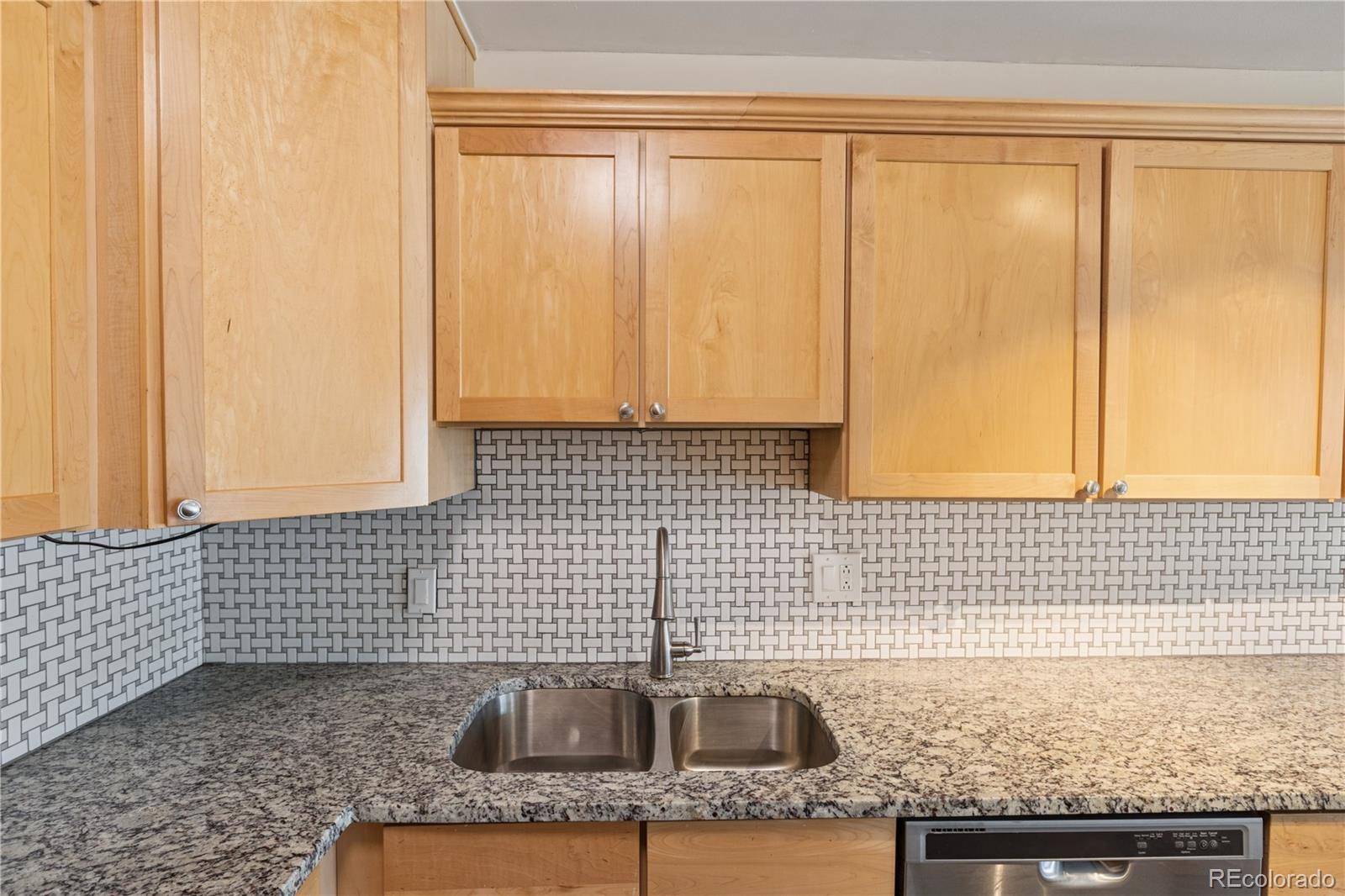 MLS Image #12 for 660 s alton way,denver, Colorado