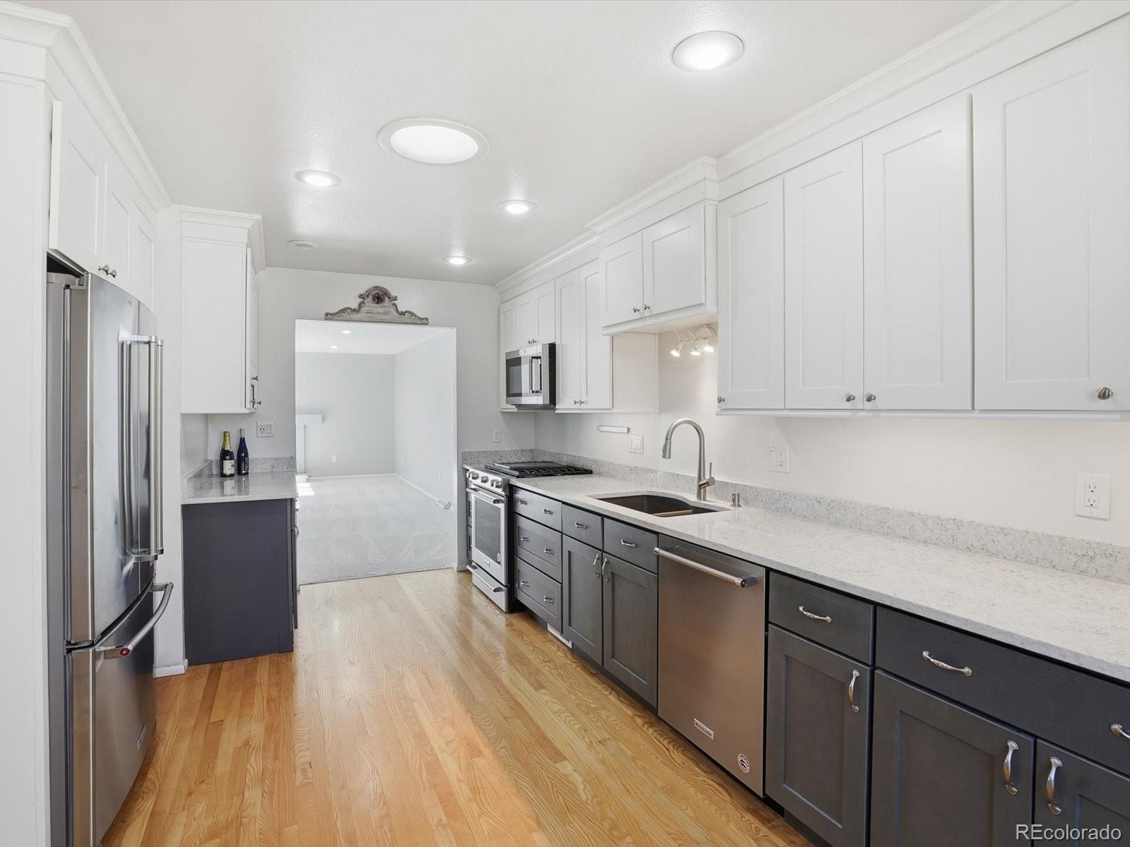 MLS Image #3 for 7493 w cedar circle,lakewood, Colorado