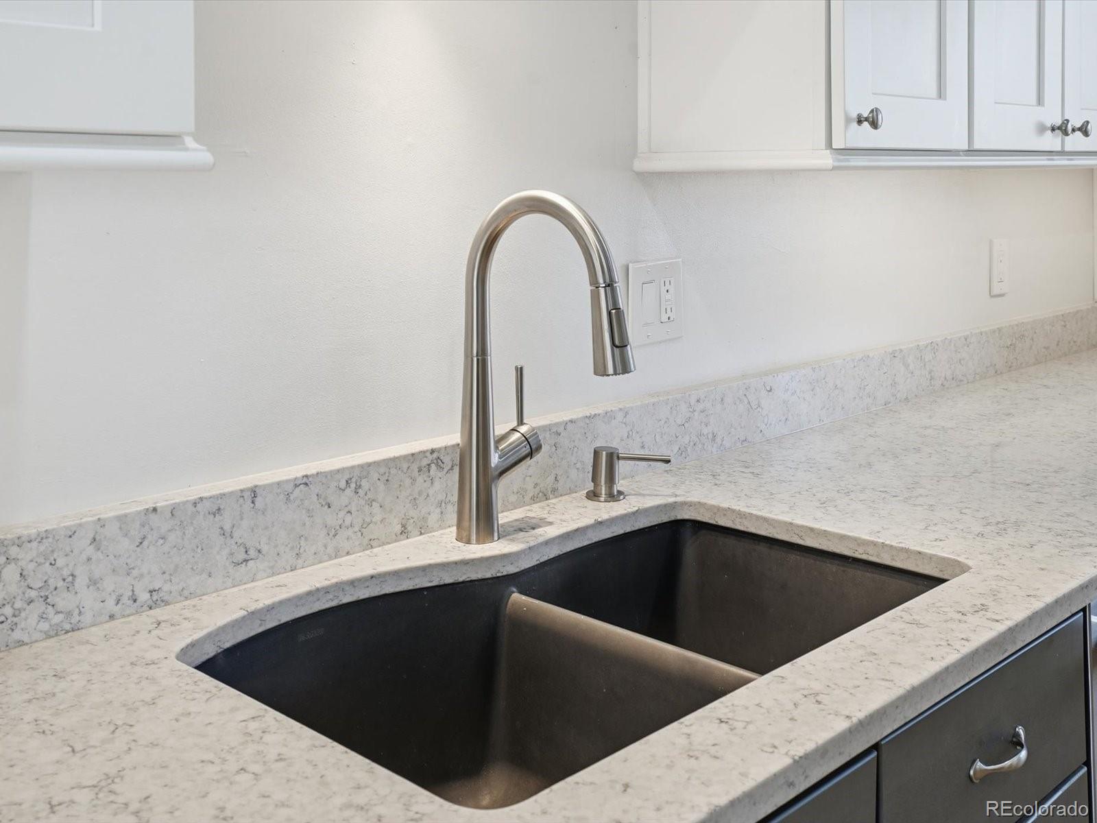 MLS Image #6 for 7493 w cedar circle,lakewood, Colorado