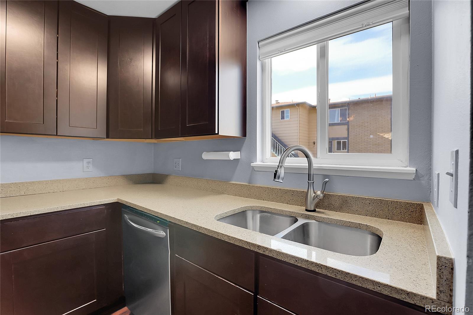 MLS Image #12 for 1020  coronado parkway b,denver, Colorado