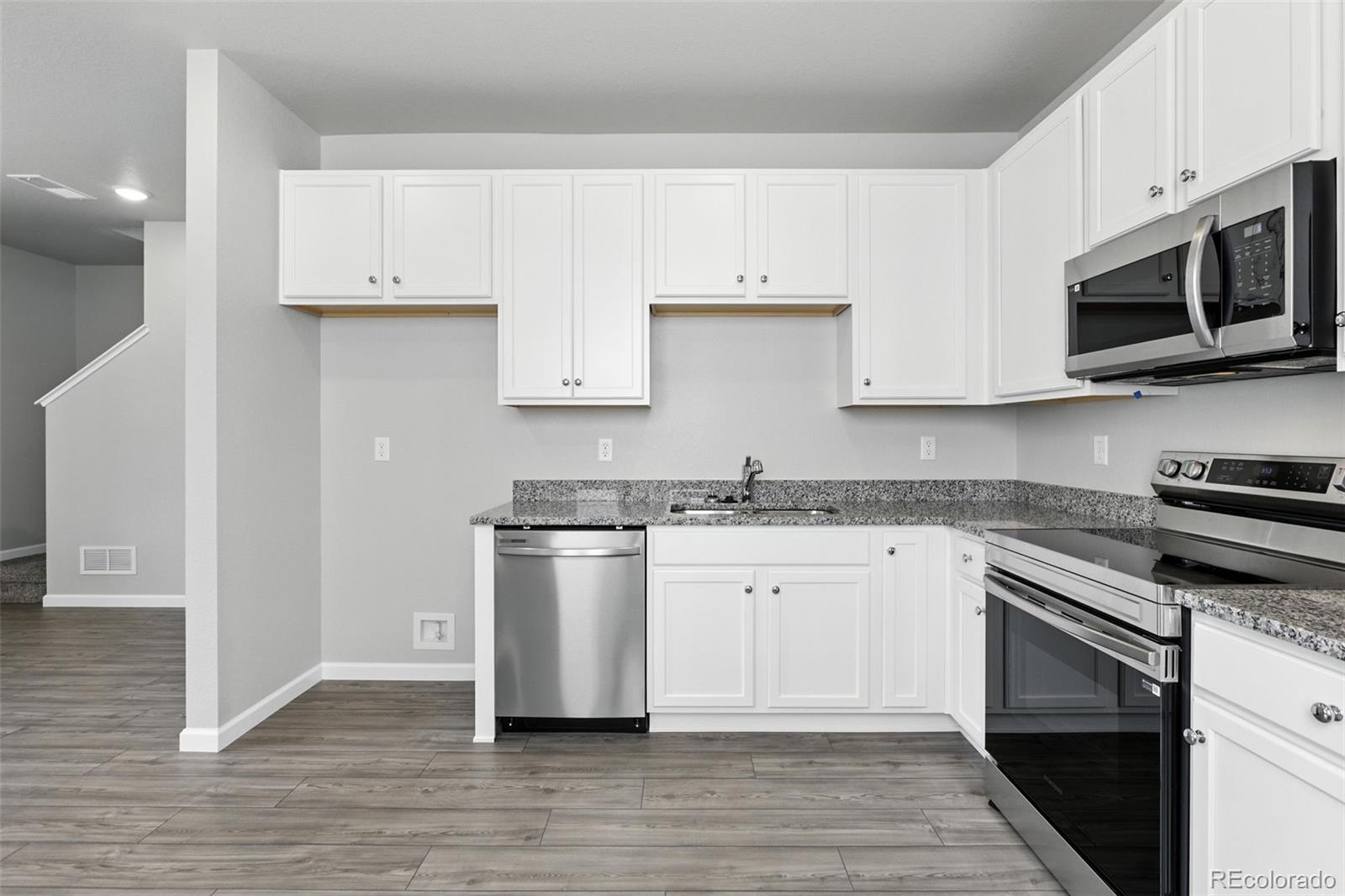 MLS Image #14 for 309  scaup lane,johnstown, Colorado