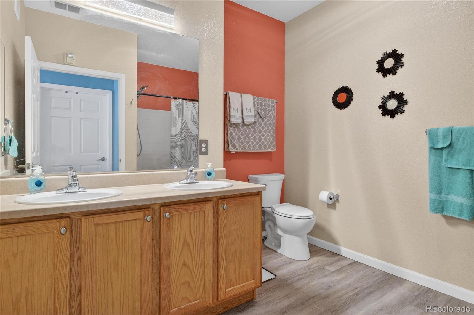 MLS Image #14 for 5255  memphis street,denver, Colorado