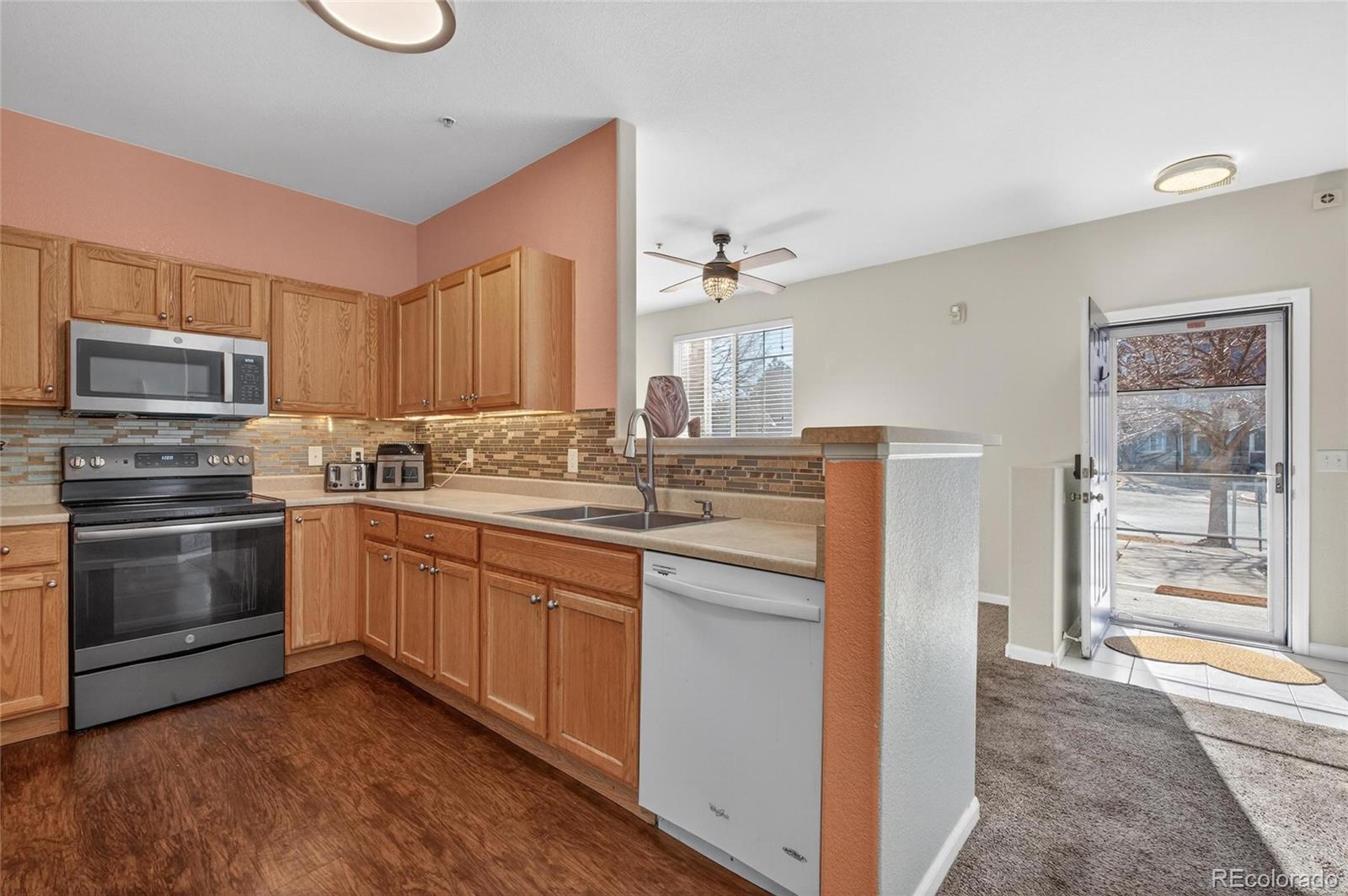 MLS Image #6 for 5255  memphis street,denver, Colorado