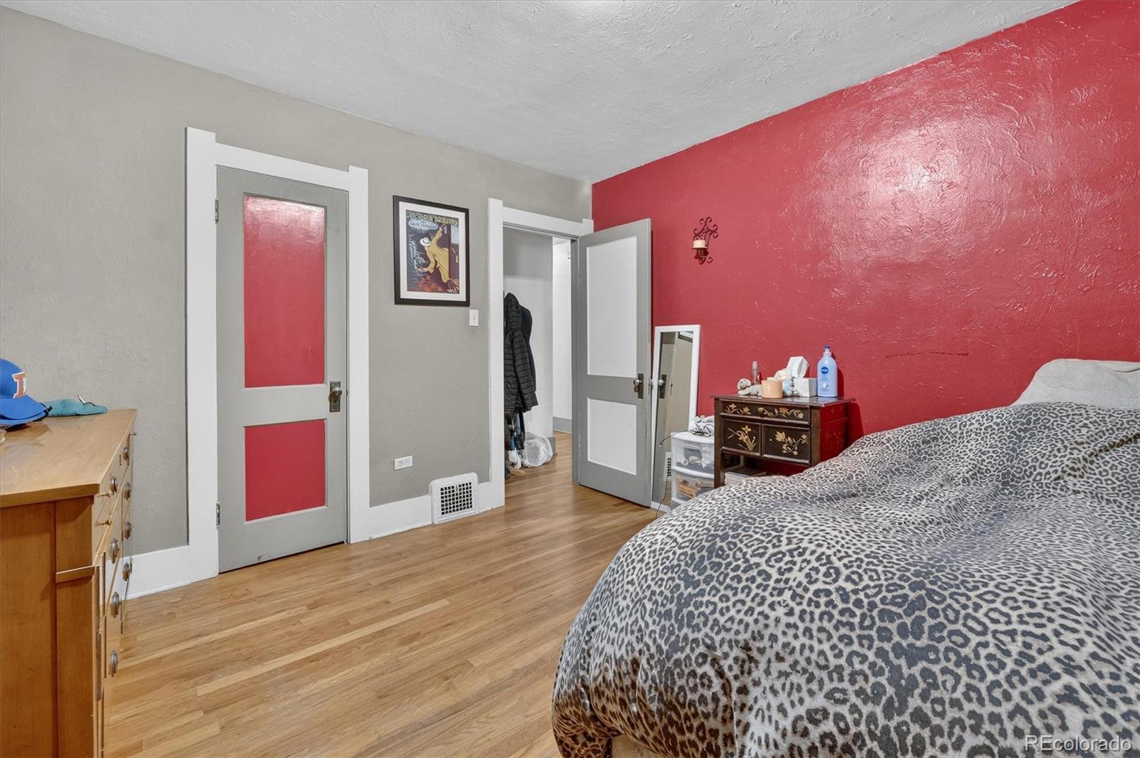 MLS Image #18 for 786 s york street,denver, Colorado