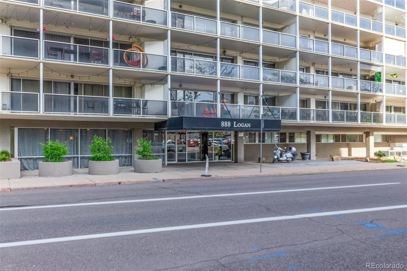 MLS Image #1 for 888 n logan street,denver, Colorado