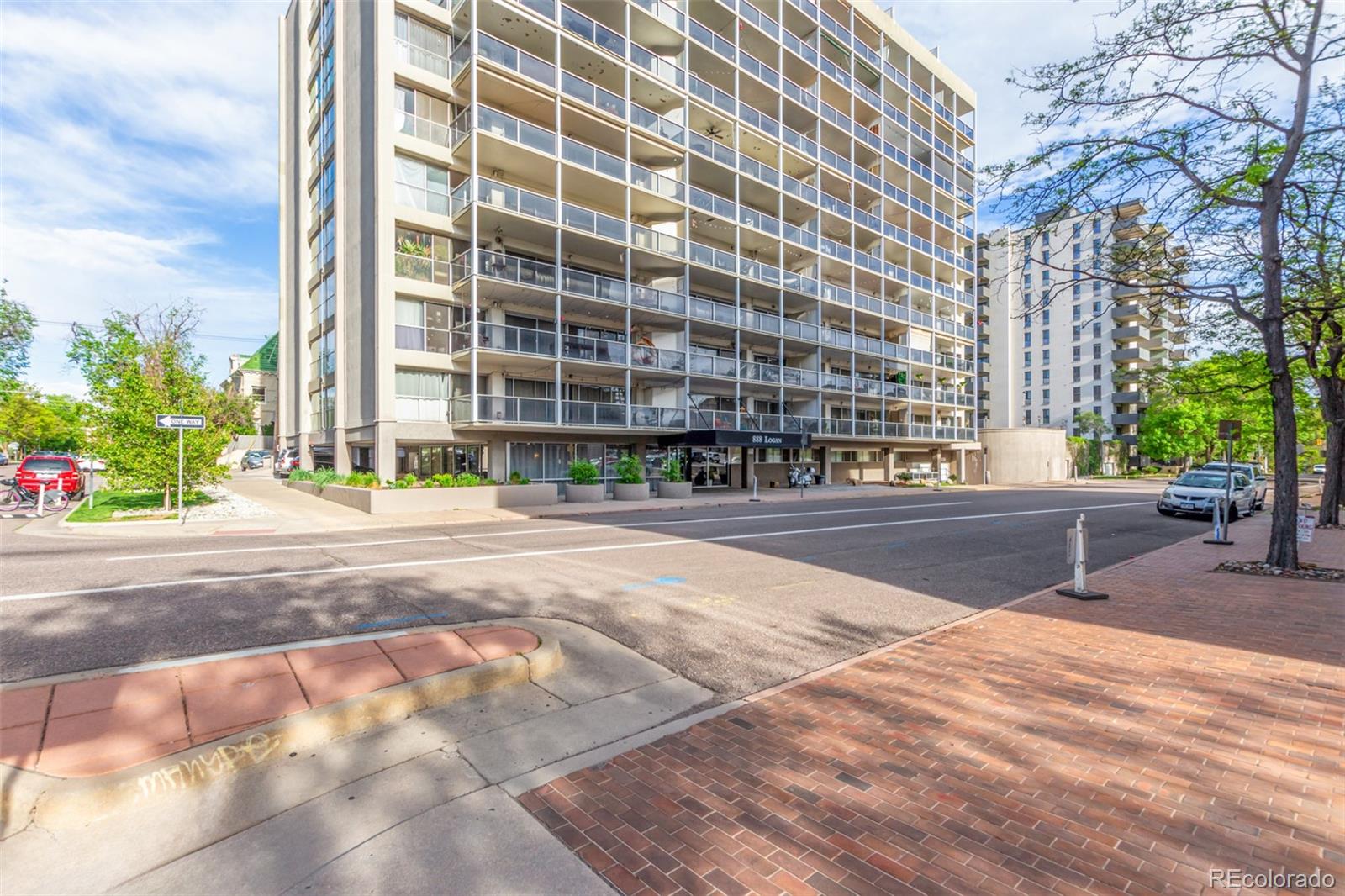 MLS Image #2 for 888 n logan street,denver, Colorado