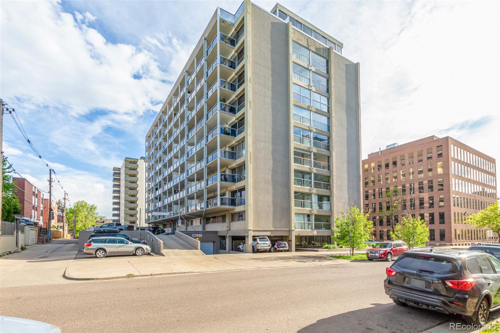 MLS Image #4 for 888 n logan street,denver, Colorado