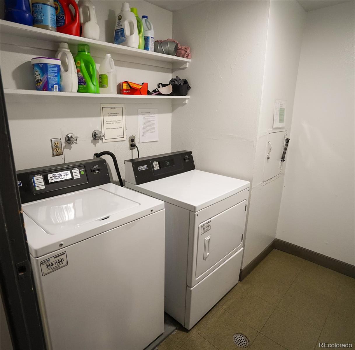 MLS Image #7 for 551 n pearl street,denver, Colorado