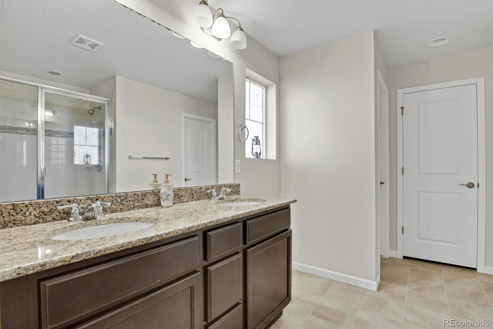 MLS Image #15 for 19553 e 60th place,aurora, Colorado