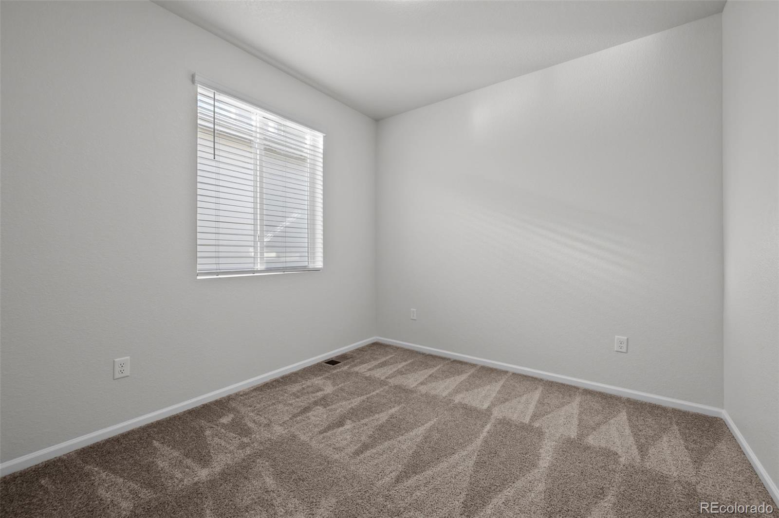 MLS Image #12 for 12380  irma drive,thornton, Colorado