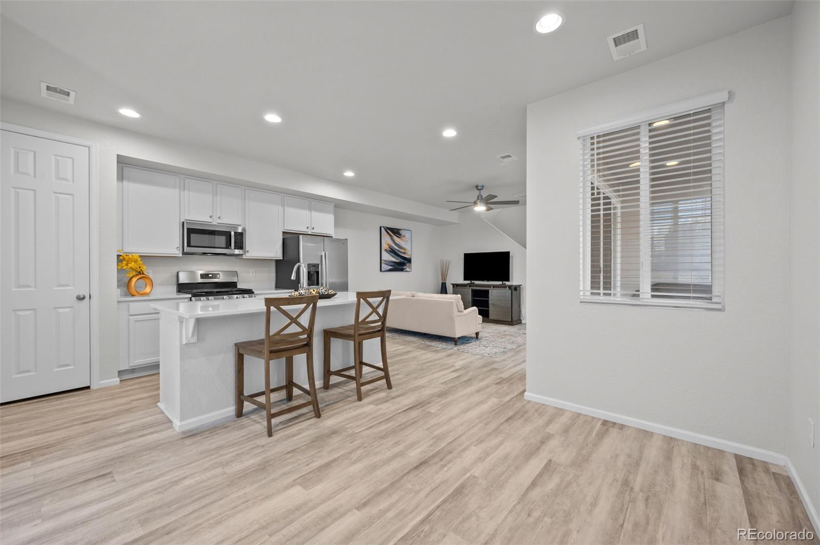 MLS Image #5 for 12380  irma drive,thornton, Colorado