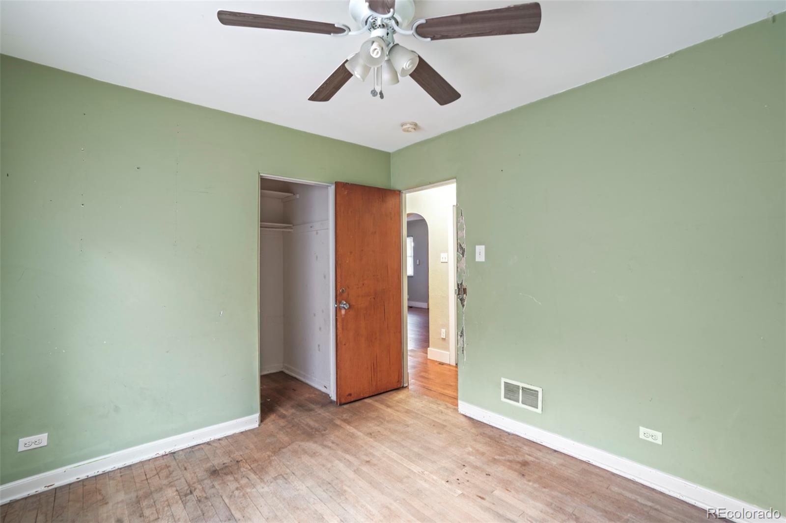 MLS Image #13 for 3940 w 17th avenue,denver, Colorado