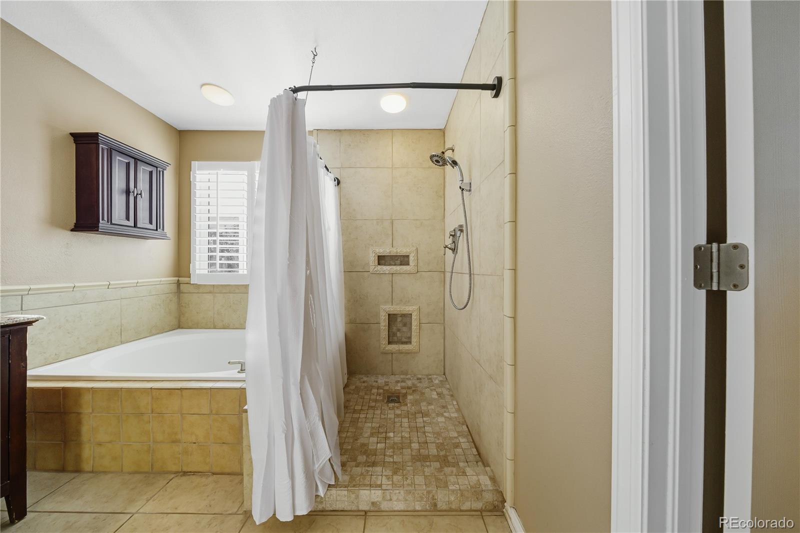 MLS Image #18 for 5453 s sicily street,aurora, Colorado