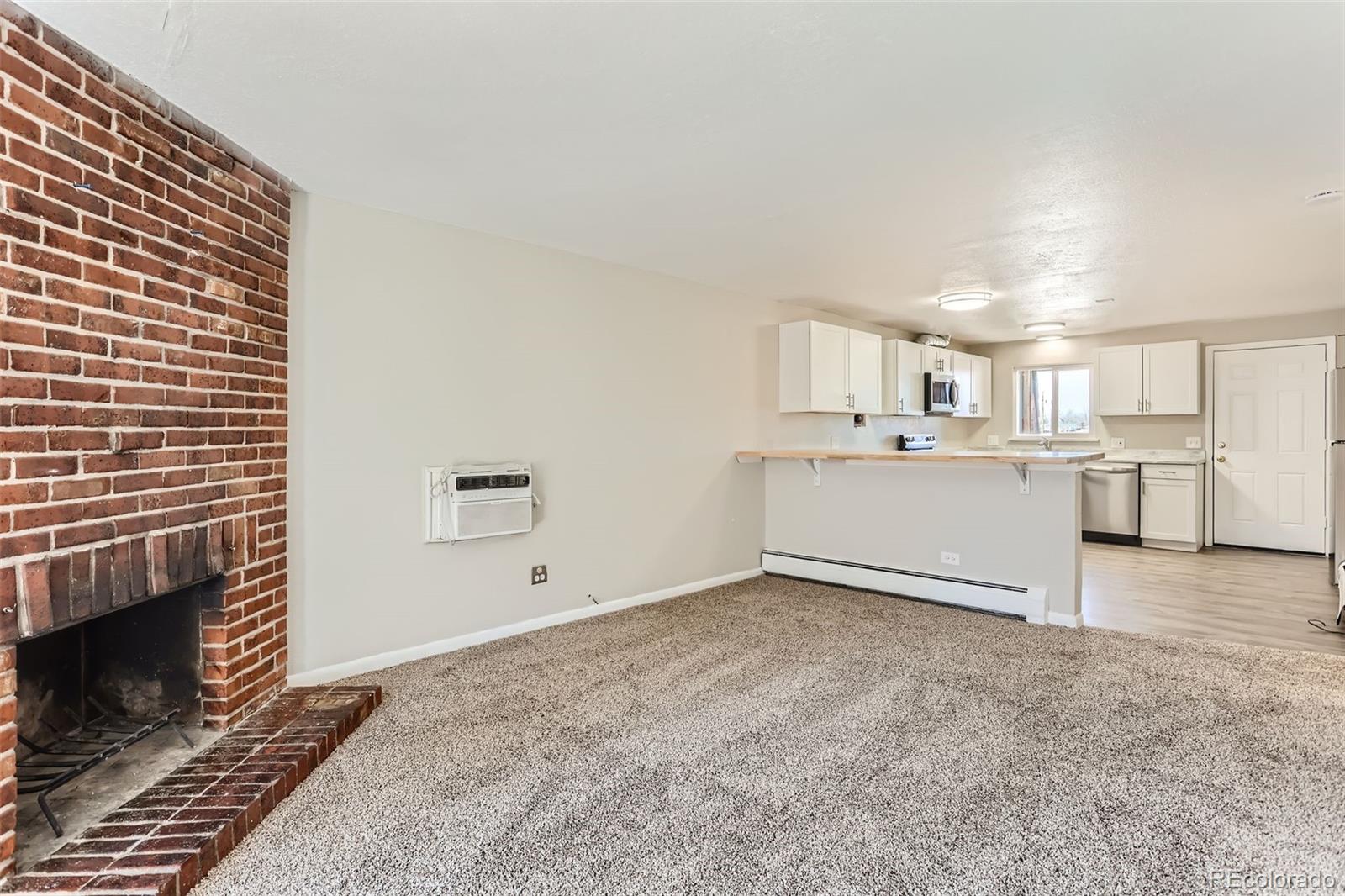 MLS Image #4 for 5491 e warren avenue,denver, Colorado