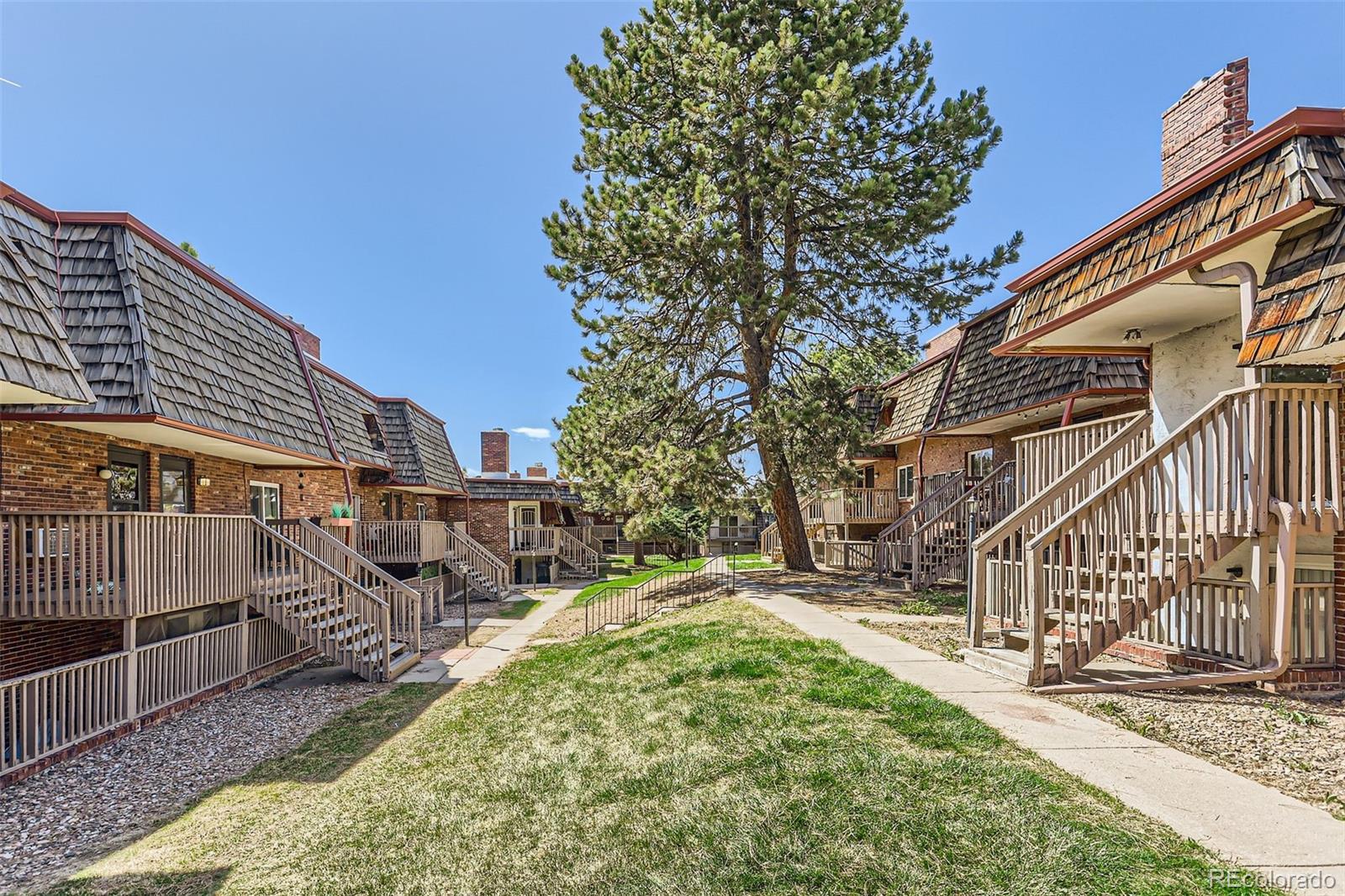 MLS Image #9 for 5491 e warren avenue,denver, Colorado