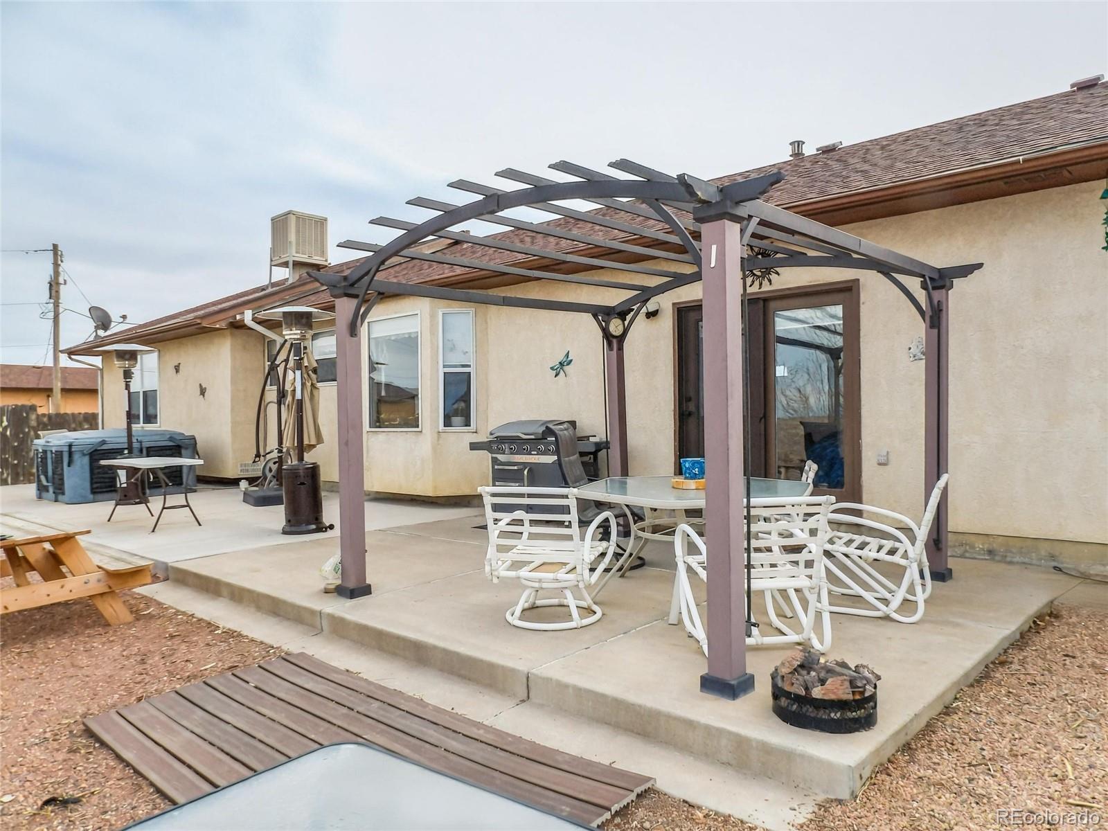 MLS Image #13 for 1919 e tioga lane,pueblo west, Colorado