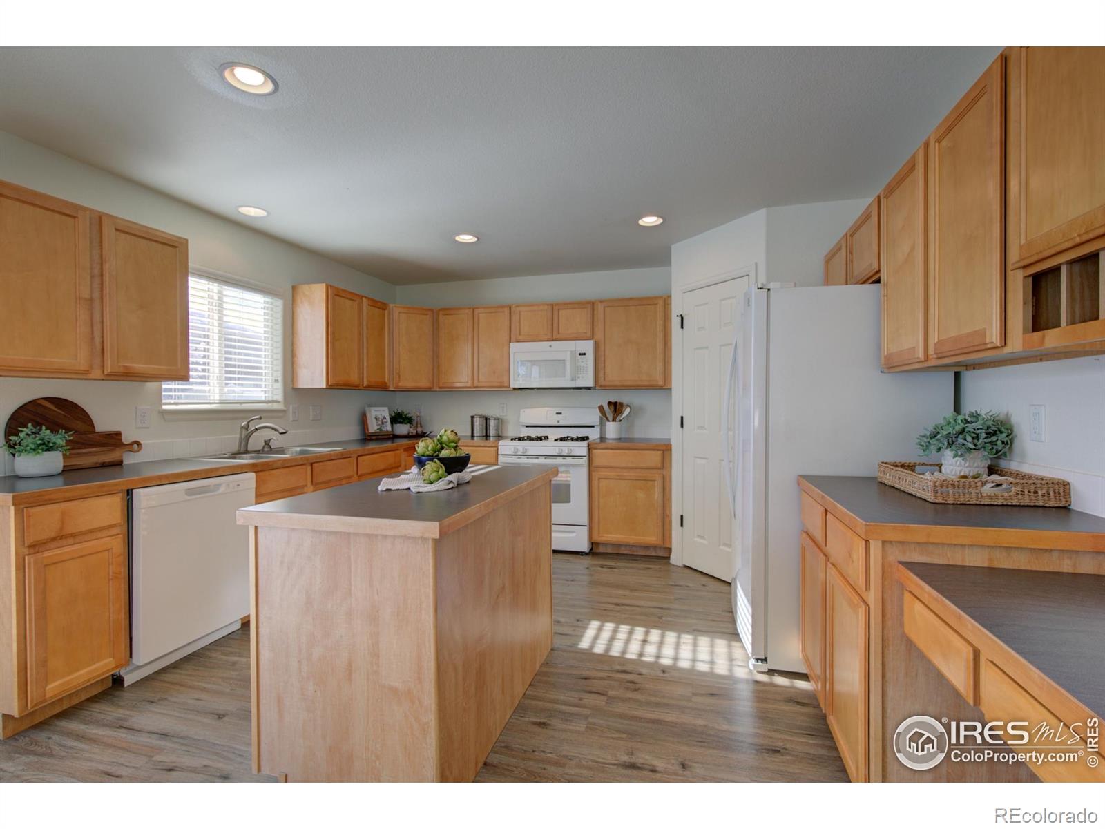 MLS Image #11 for 2576  peppercorn drive,mead, Colorado