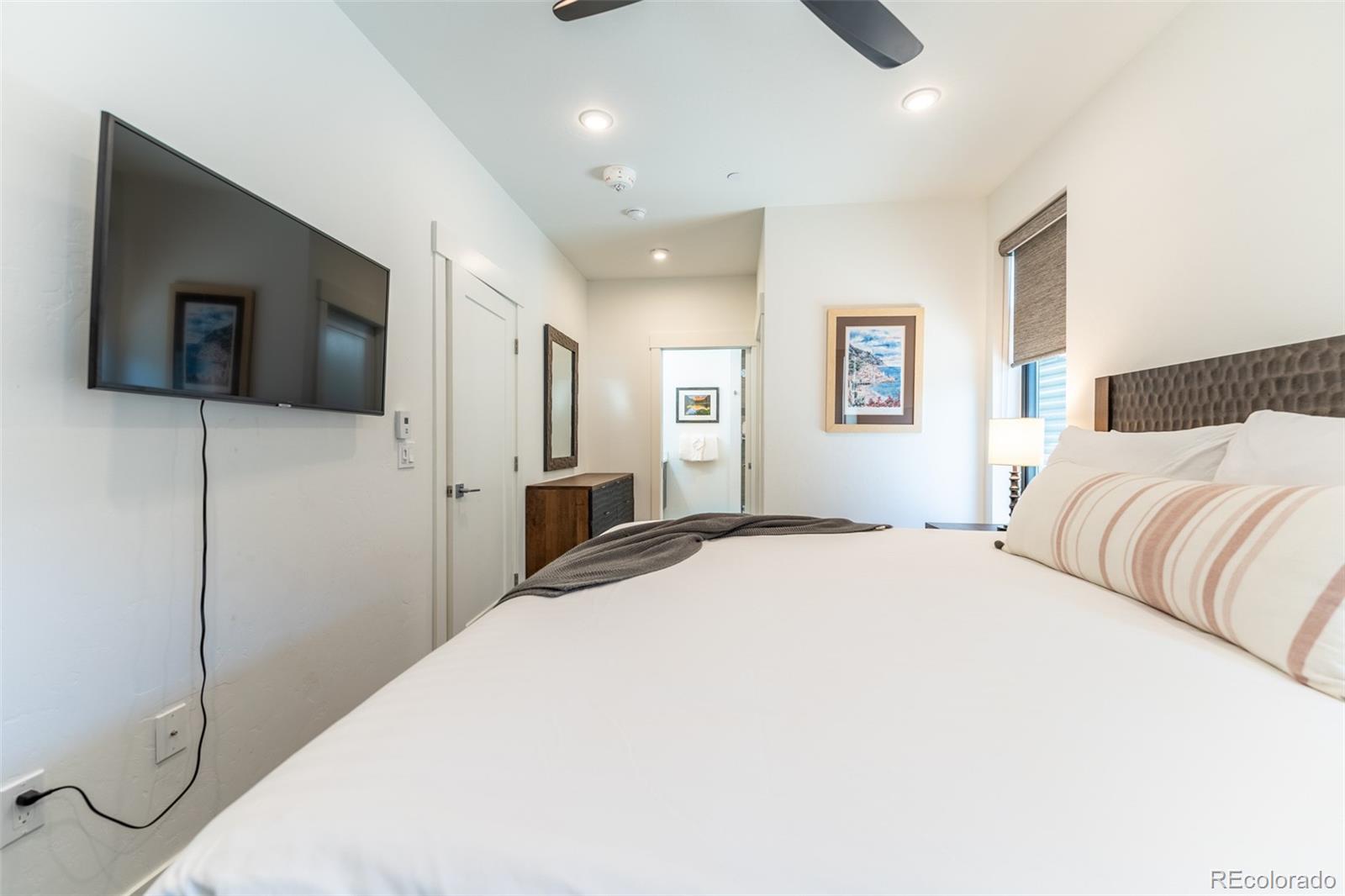 MLS Image #29 for 930  blue river parkway,silverthorne, Colorado