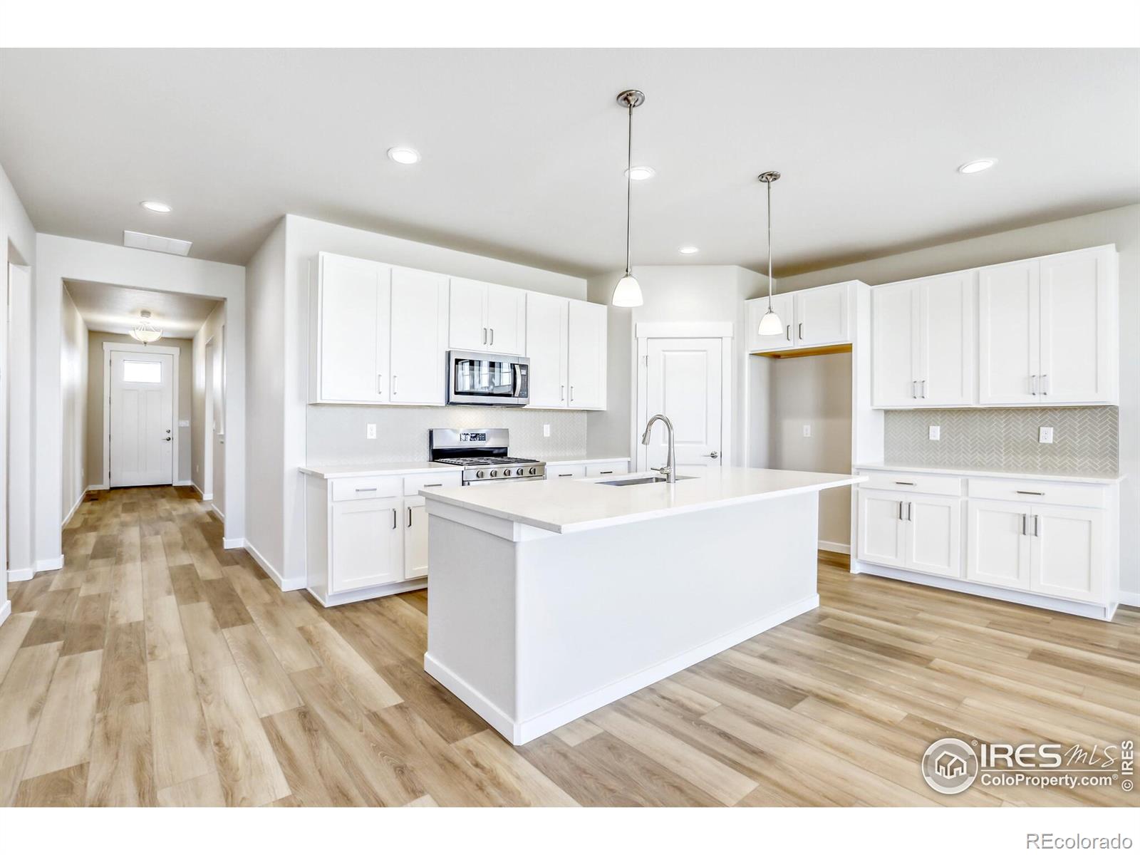 MLS Image #14 for 5871  aspenglow street,firestone, Colorado