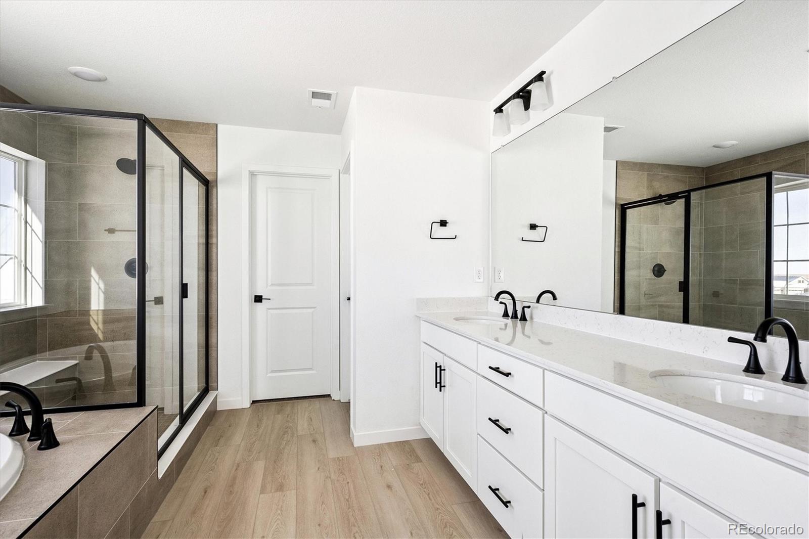 MLS Image #16 for 2132 s irvington street,aurora, Colorado