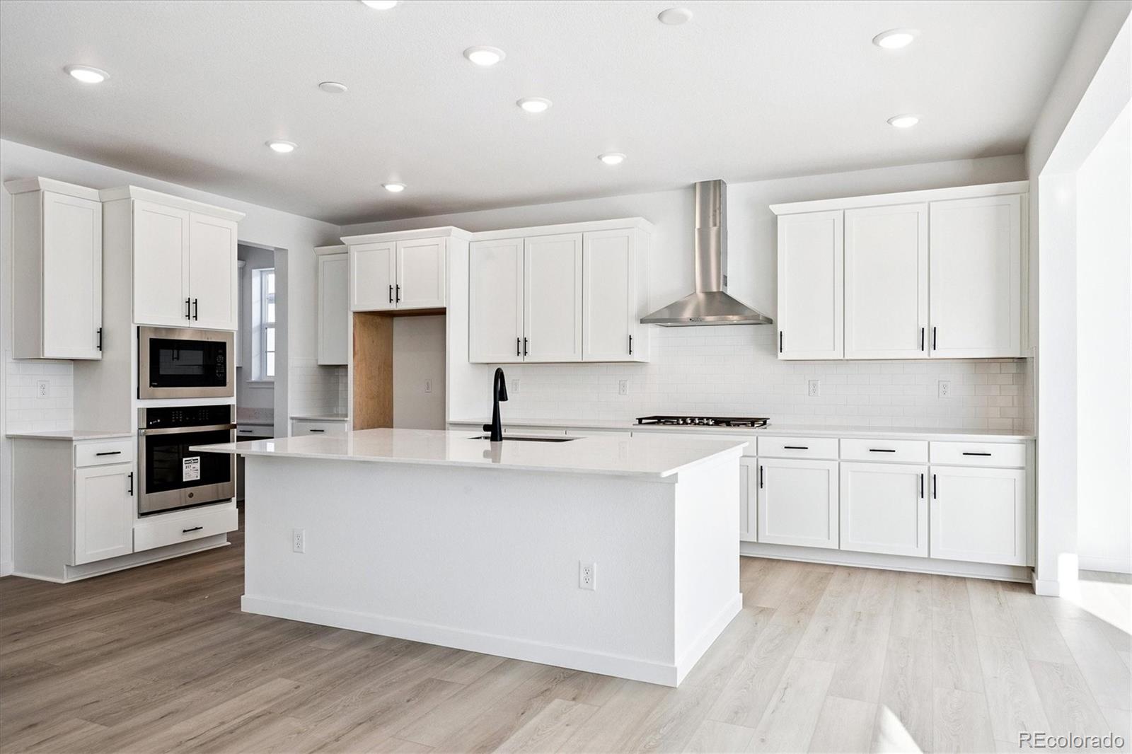 MLS Image #5 for 2132 s irvington street,aurora, Colorado