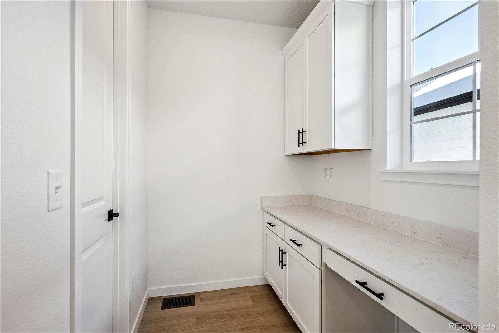 MLS Image #7 for 2132 s irvington street,aurora, Colorado