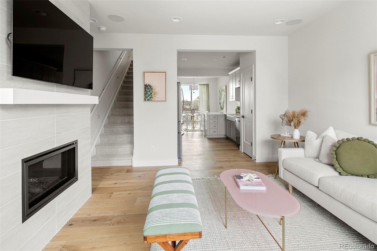 MLS Image #8 for 888 s valentia street,denver, Colorado