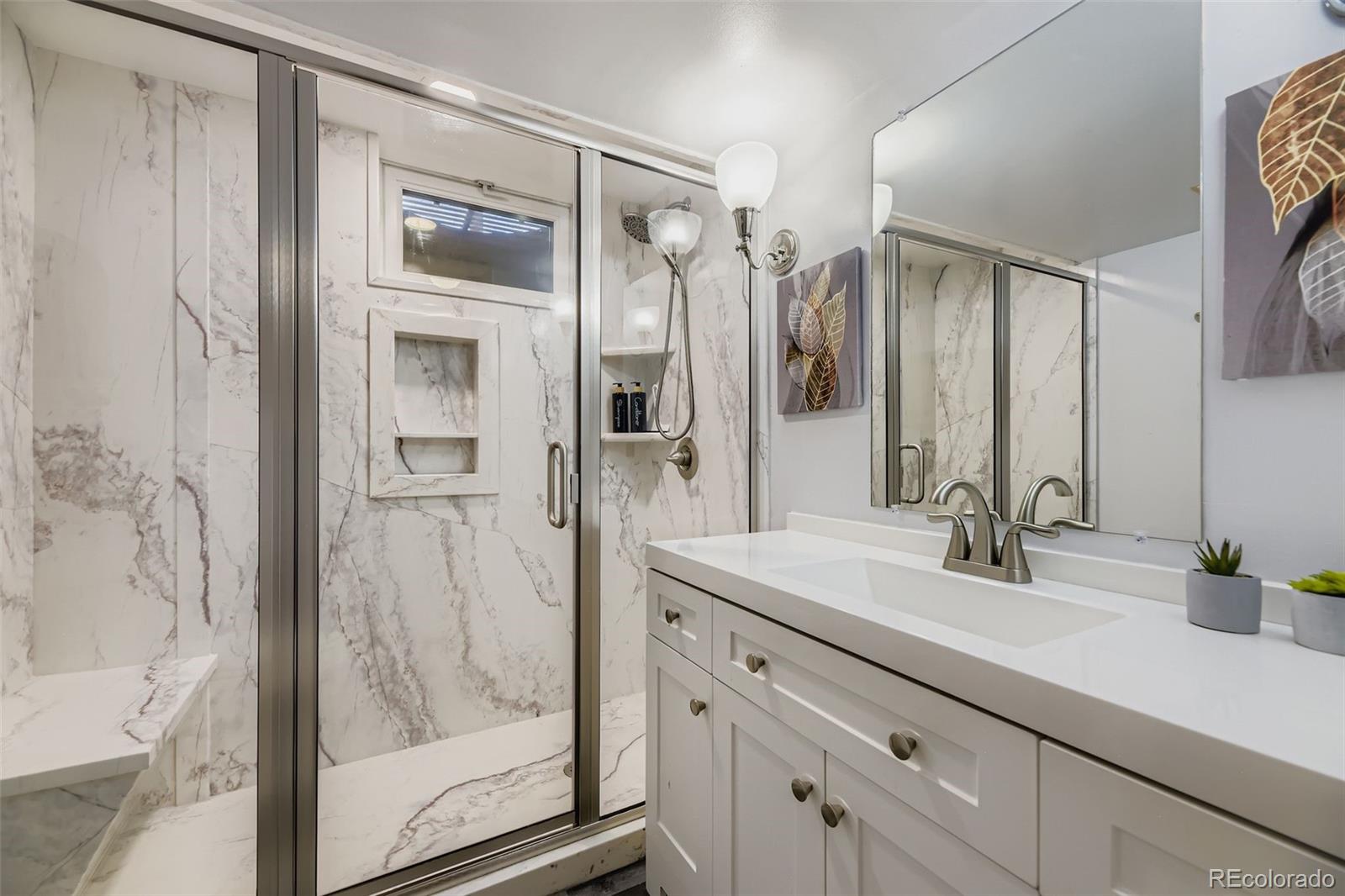 MLS Image #21 for 1385 s vrain way,denver, Colorado