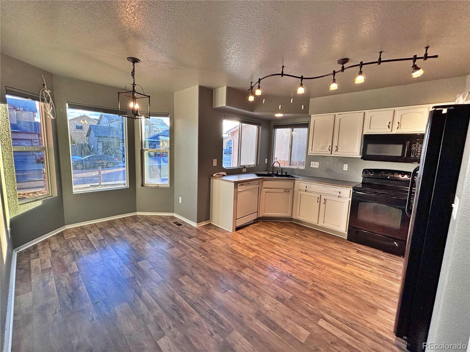 MLS Image #3 for 6750  pinedrops circle,fountain, Colorado