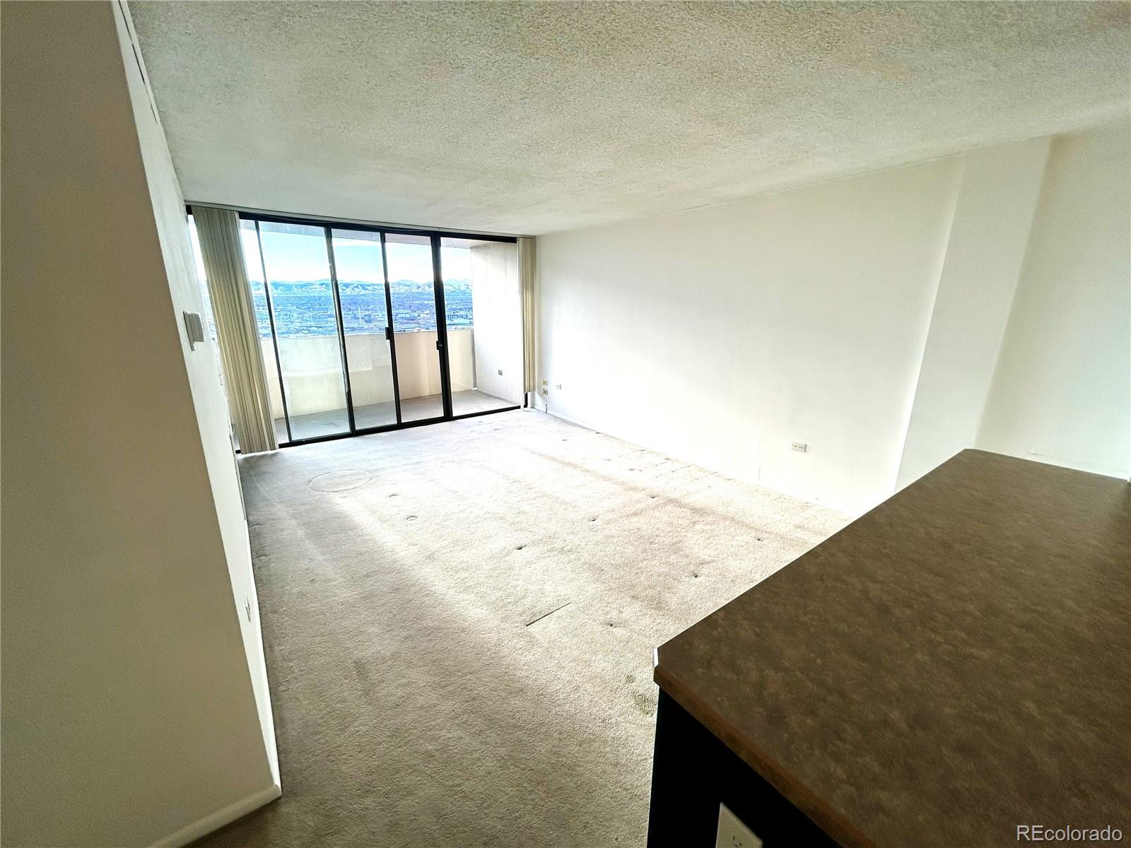 MLS Image #2 for 1020  15th street 33b,denver, Colorado