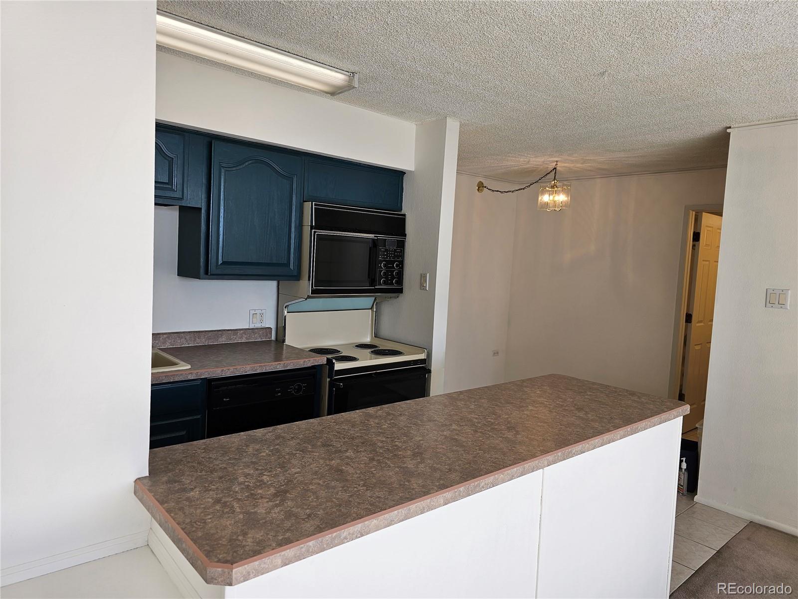 MLS Image #23 for 1020  15th street 33b,denver, Colorado
