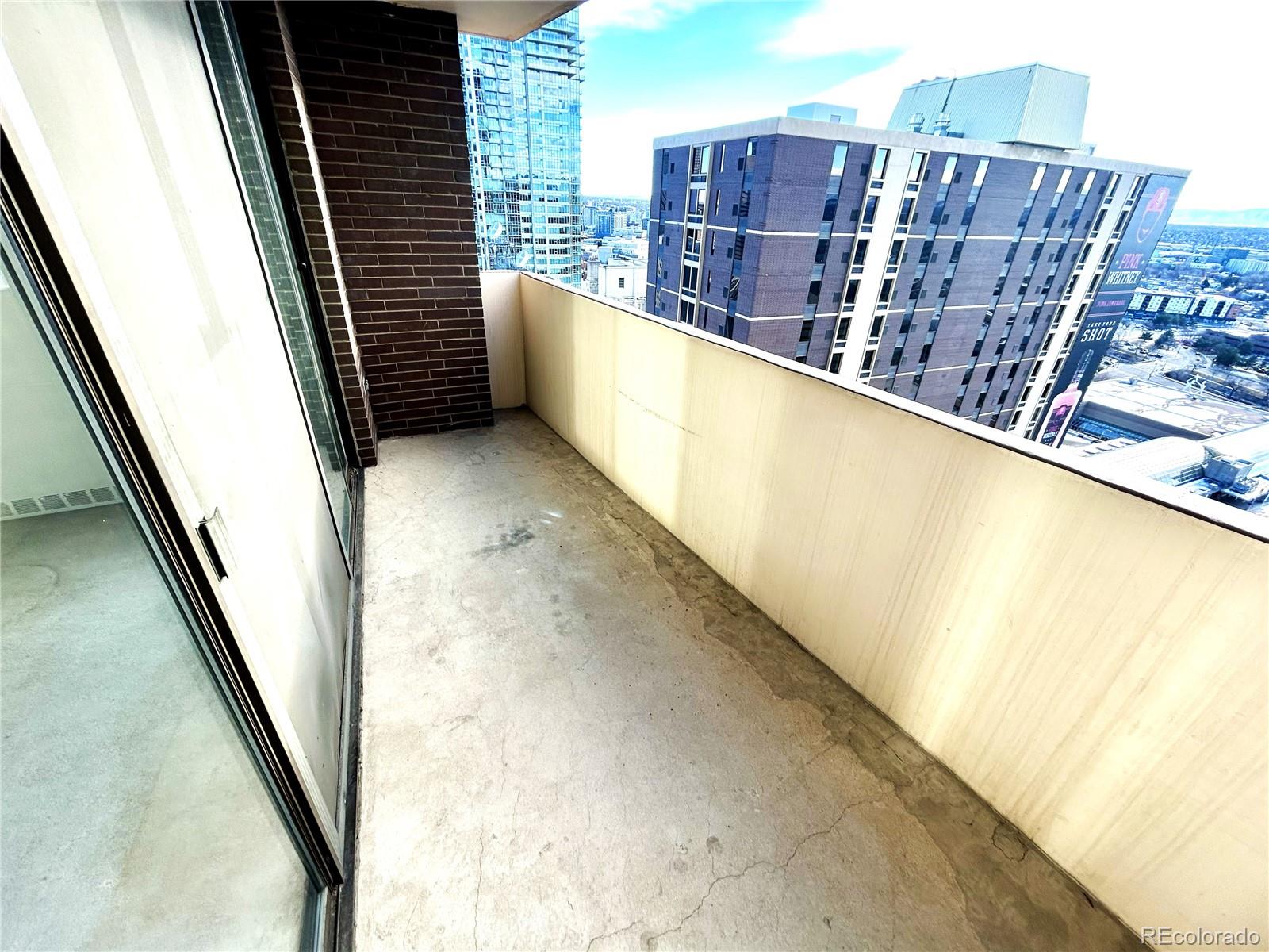 MLS Image #6 for 1020  15th street 33b,denver, Colorado