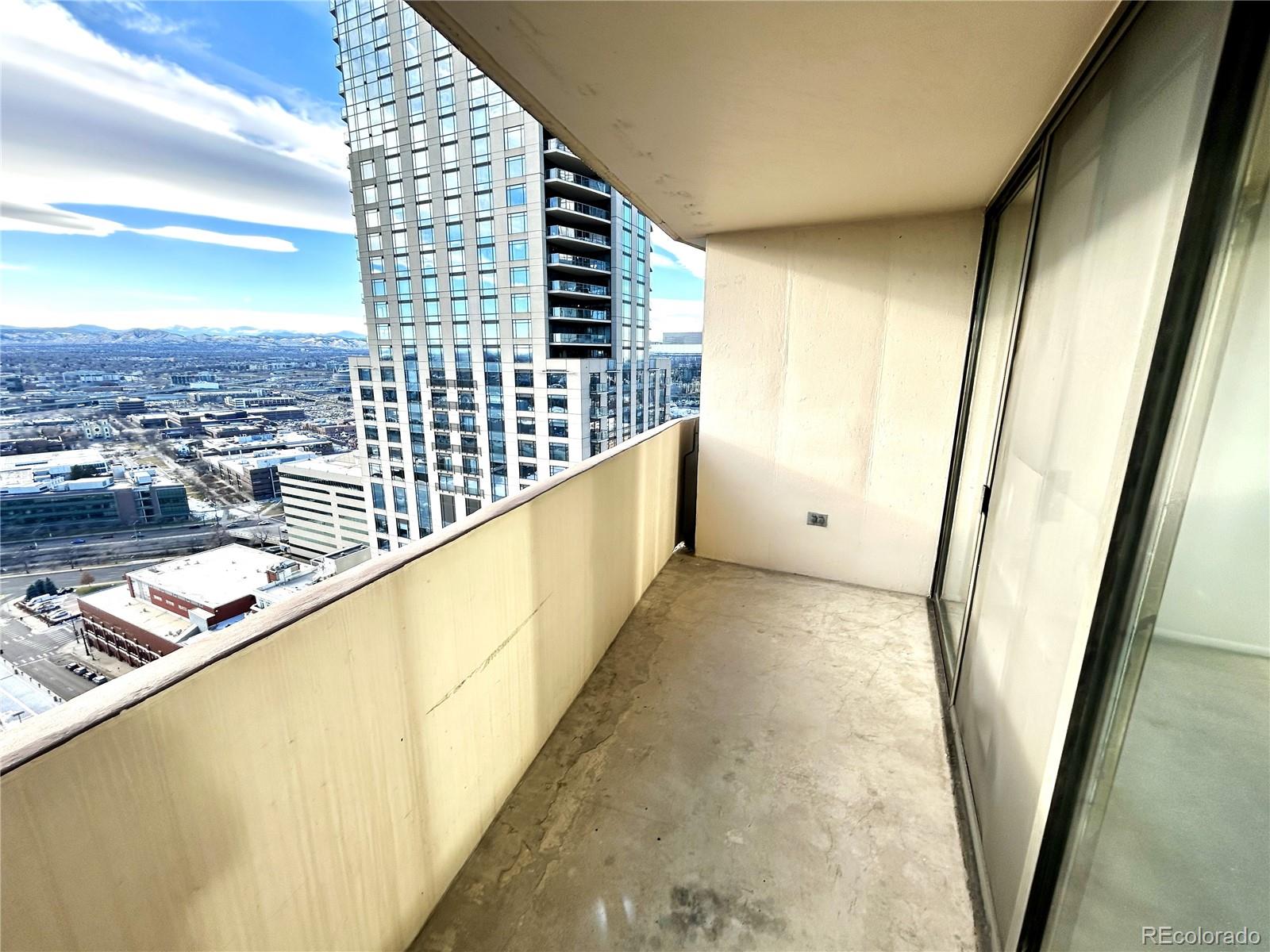 MLS Image #7 for 1020  15th street 33b,denver, Colorado