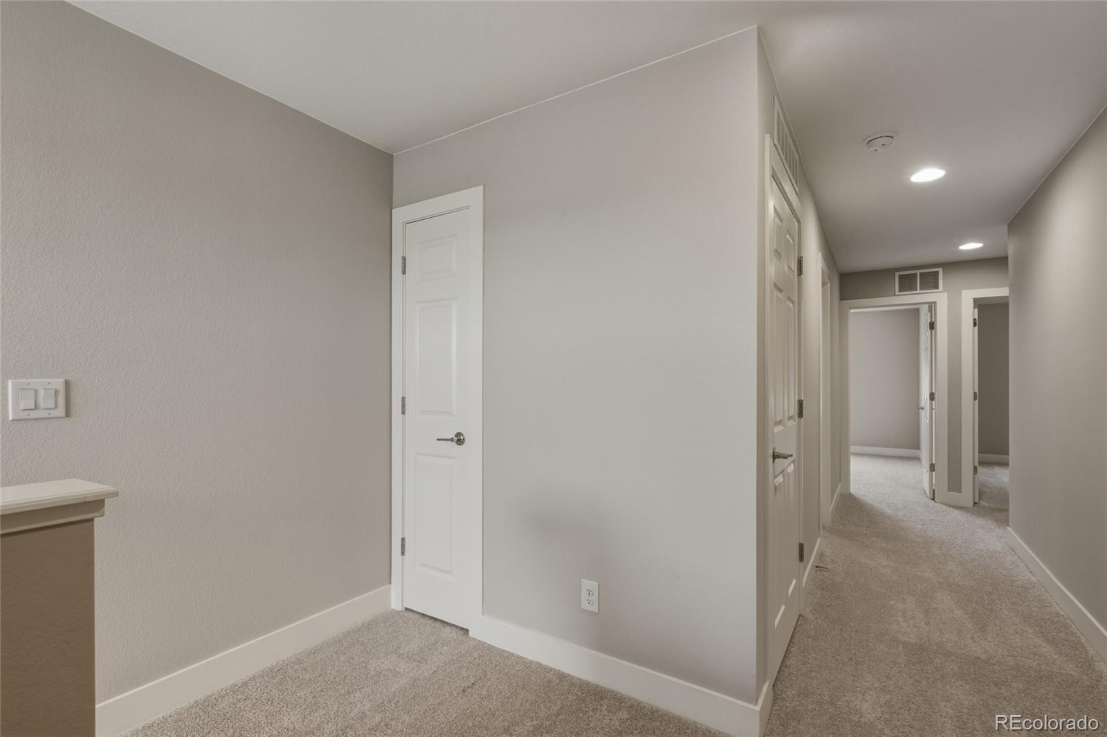 MLS Image #11 for 4722  kittredge street 3,denver, Colorado